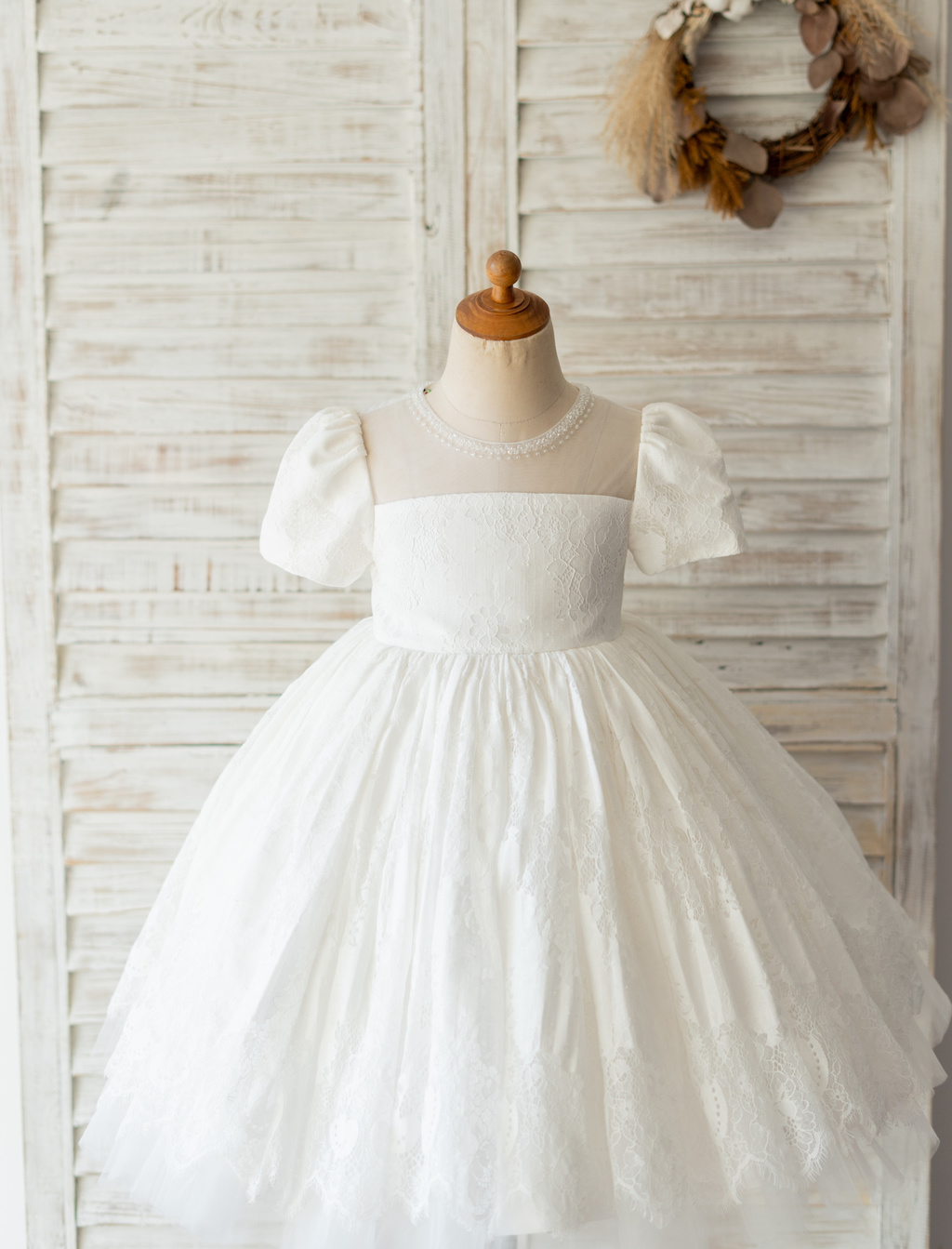 Adorable Short-sleeve Flower Girl Dresses For Every Season