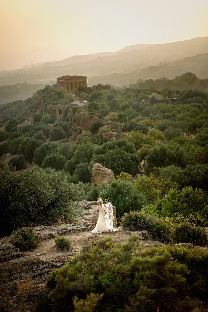 Twin Stars' Alchemic Marriage In Valley Of Temples: Antonia And Daren's Wedding In Ancient Temples In Sicily