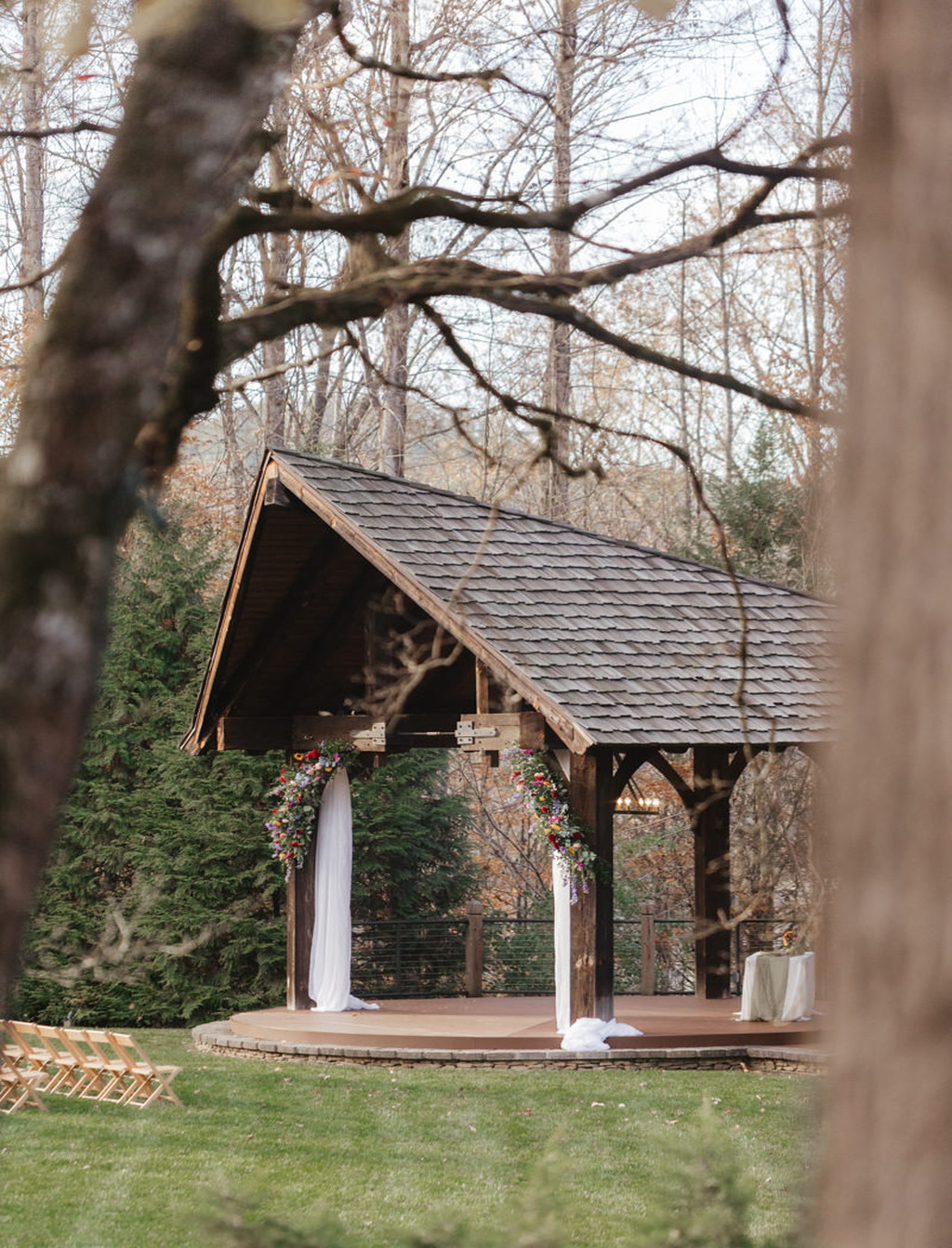 Refined Smoky Mountain Wedding At Dancing Bear Lodge