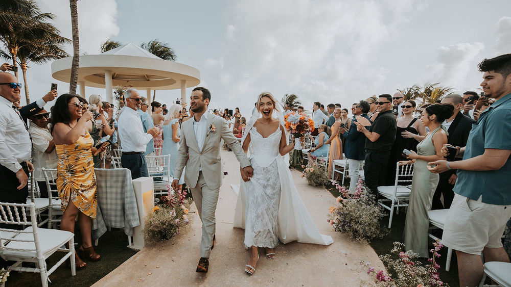 Dream Wedding With A Tree Seating Chart In Cancun For A Fun-loving Couple