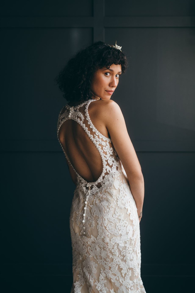 5 Lace Wedding Dresses You Can Try On At Home!