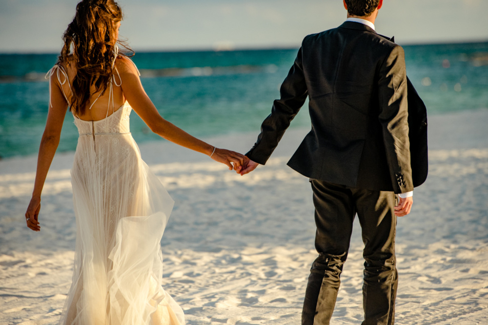Jewish Couple Delight Us With A Mexican Style Wedding