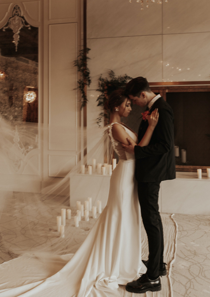 Sleek & Modern Styled Wedding Shoot