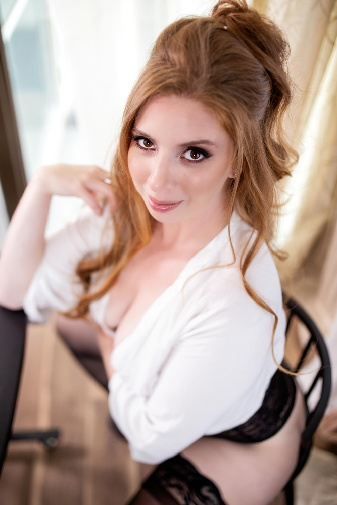 Why Every Bride Should Do A Boudoir Shoot