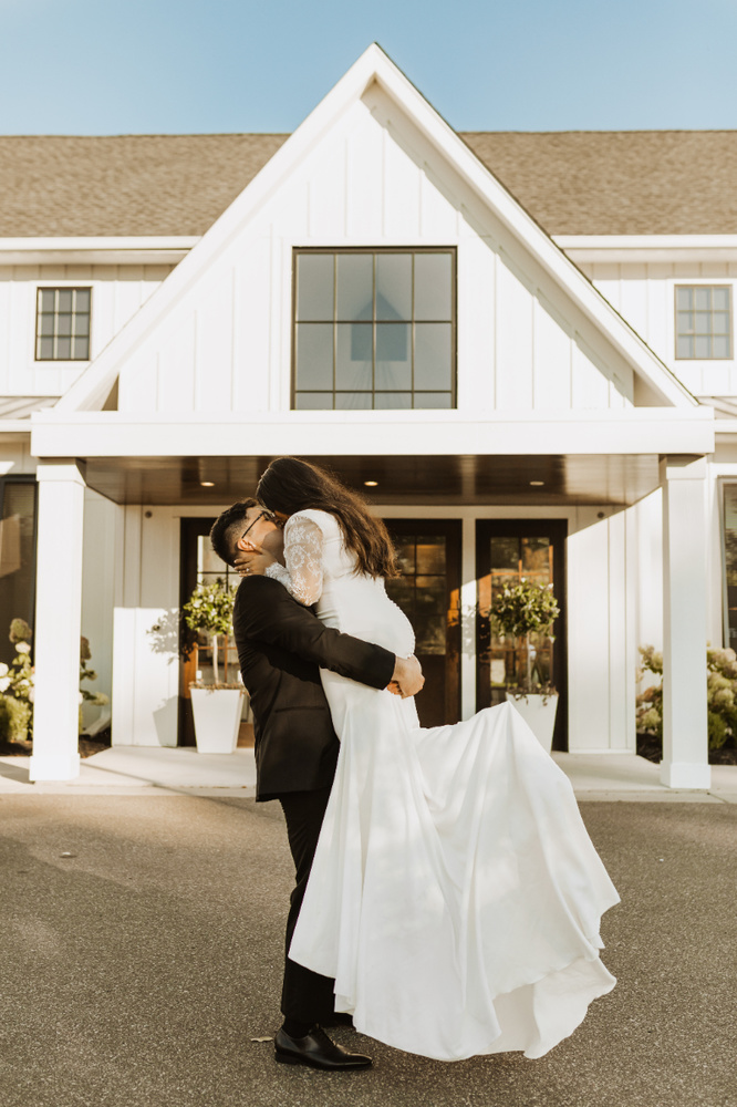 A Perfectly Personalized Sunny September Wednesday Wedding