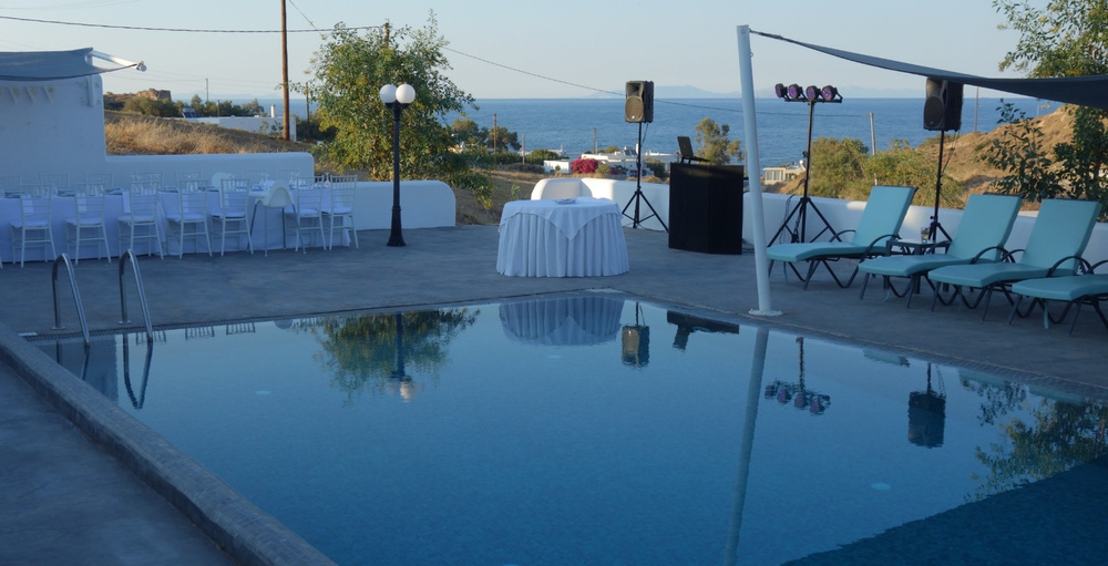 Destination Wedding In Sea And Sand Villas Santorini