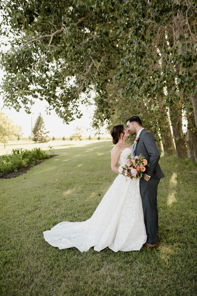 Earthy And Fresh Early Summer Barn Wedding