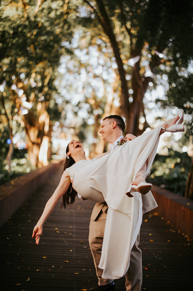 Dreamy Wedding In Brisbane City Beneath A Fig Tree