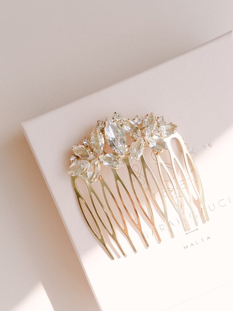 Less Is More: The Ultimate Minimalist Bridal Style Guide