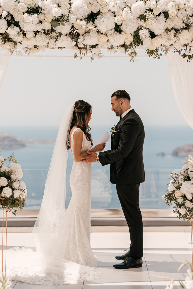 Elegant Wedding In Santorini