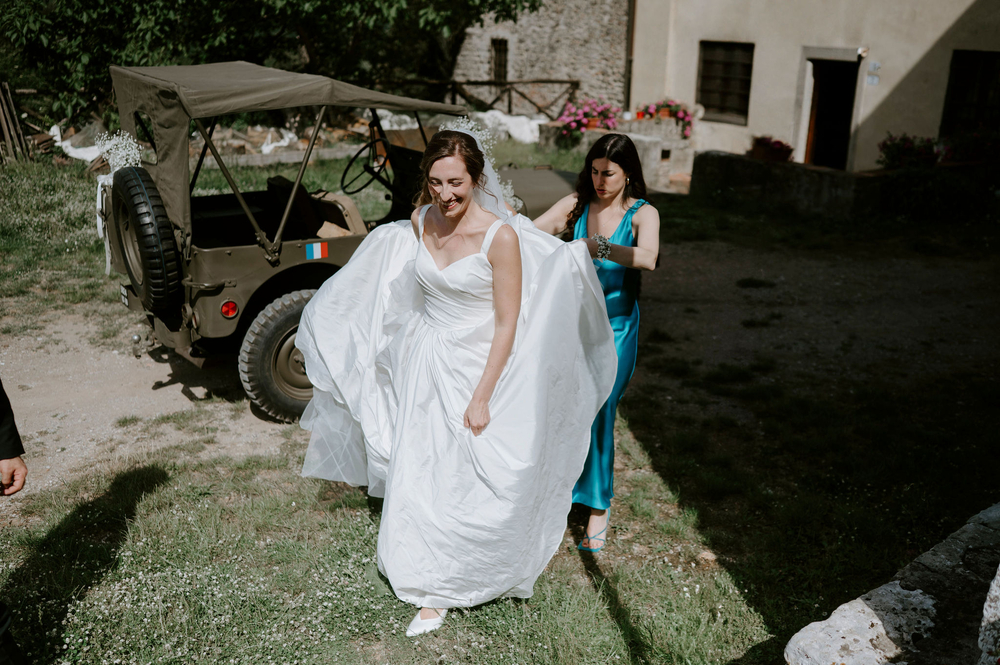A Destination Wedding In The Hidden Tuscany