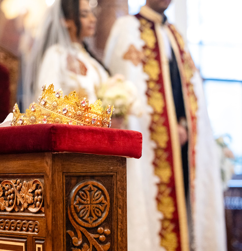 Shooting Traditional Weddings : Coptic Orthodox Weddings Symbolism - Crowns