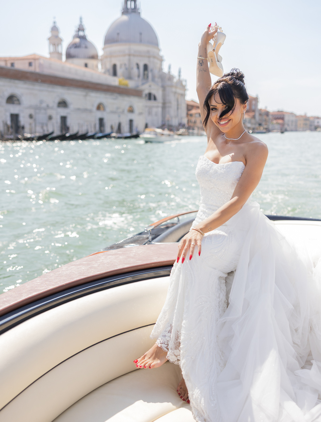 Riva Boat And Venice For An Honeymoon At The Gritti Palace