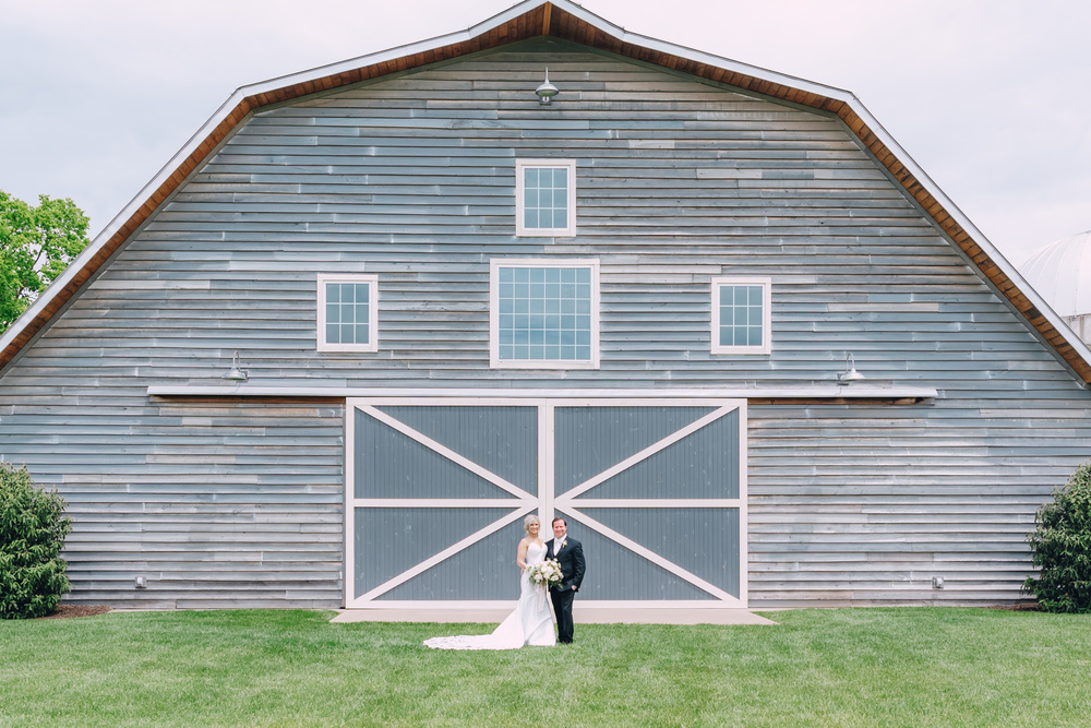 A Fun Floral Wedding In The Bluegrass