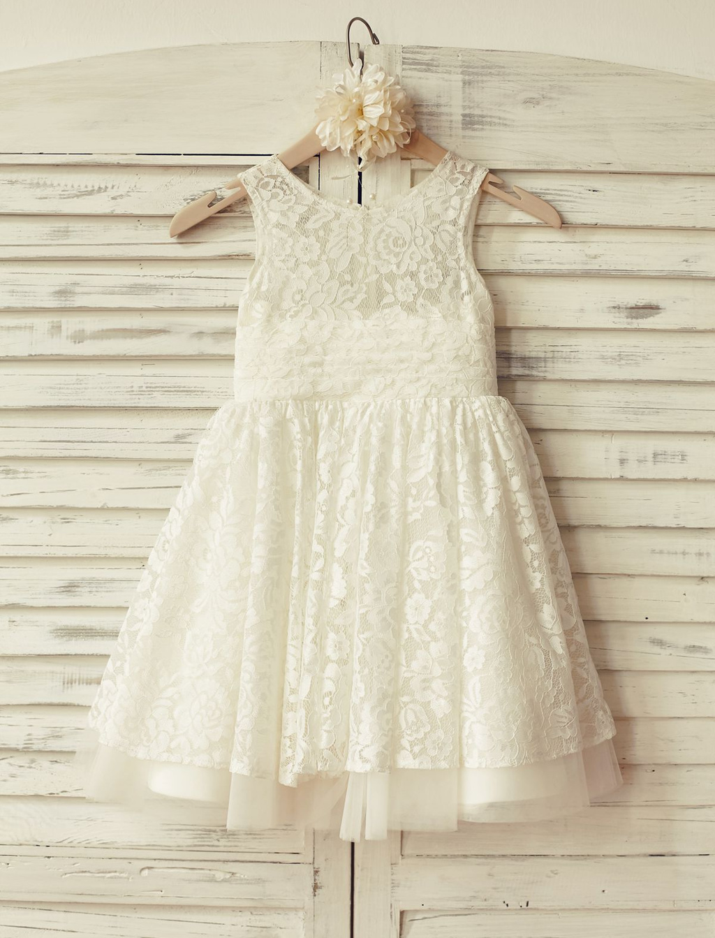 Bohemian Wedding? Get Inspired By These Flower Girl Bohemian Looks