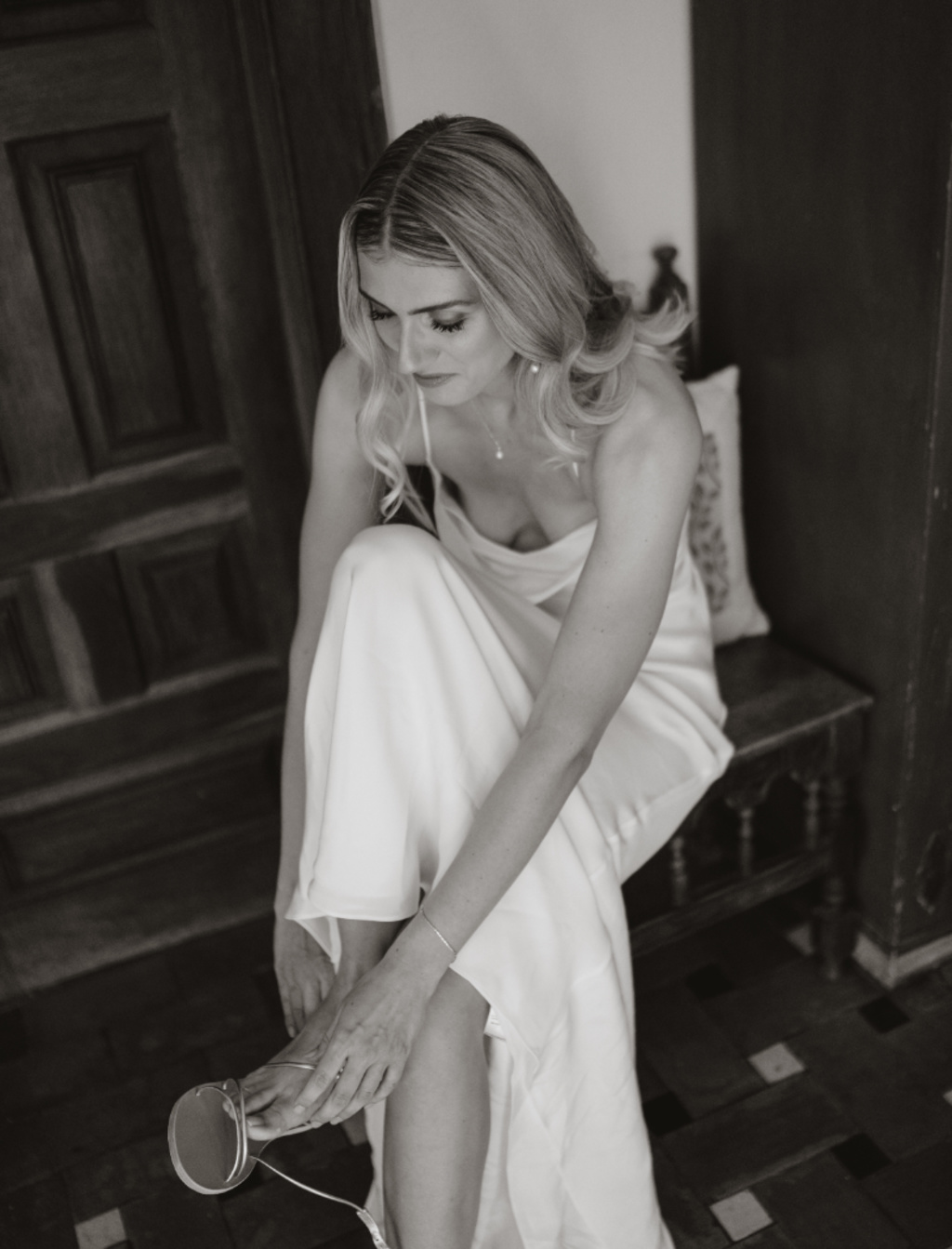 Intimate Wedding In The Middle Of Nature