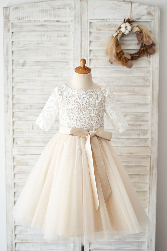 Best 12 Vintage-inspired Flower Girl Dresses For Country Wedding