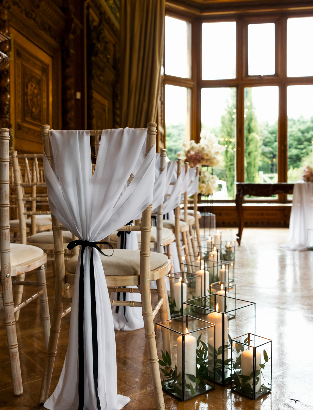 A Modern Editorial Styled Shoot At Manor By The Lake: English Elegance Reimagined