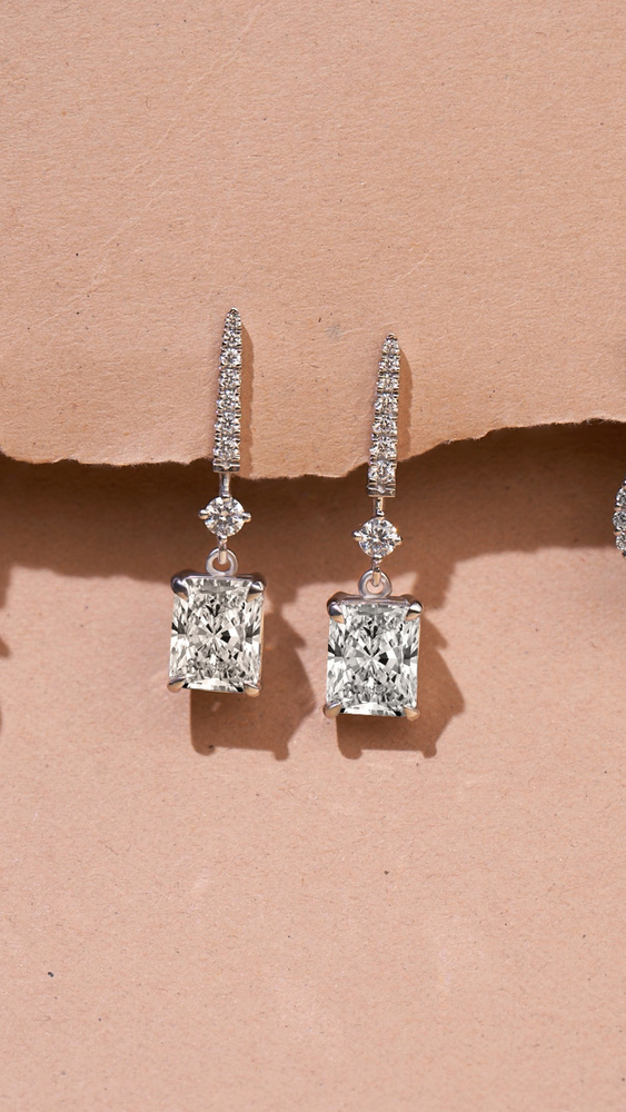 Embrace The Glamor Of Dangling Drop Earrings
