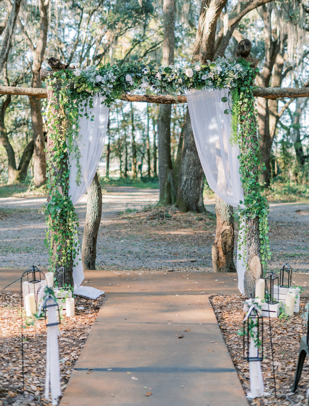 A Subtle And Stylish Star Wars-inspired Wedding